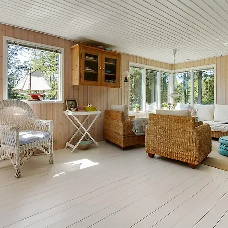 Two-bedroom Holiday In * Hals